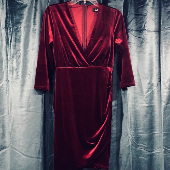 Burgundy Velvet Bodycon Dress - Picture 3 of 8